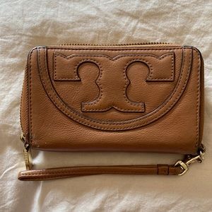 Tory Burch Leather Zipper Wallet
